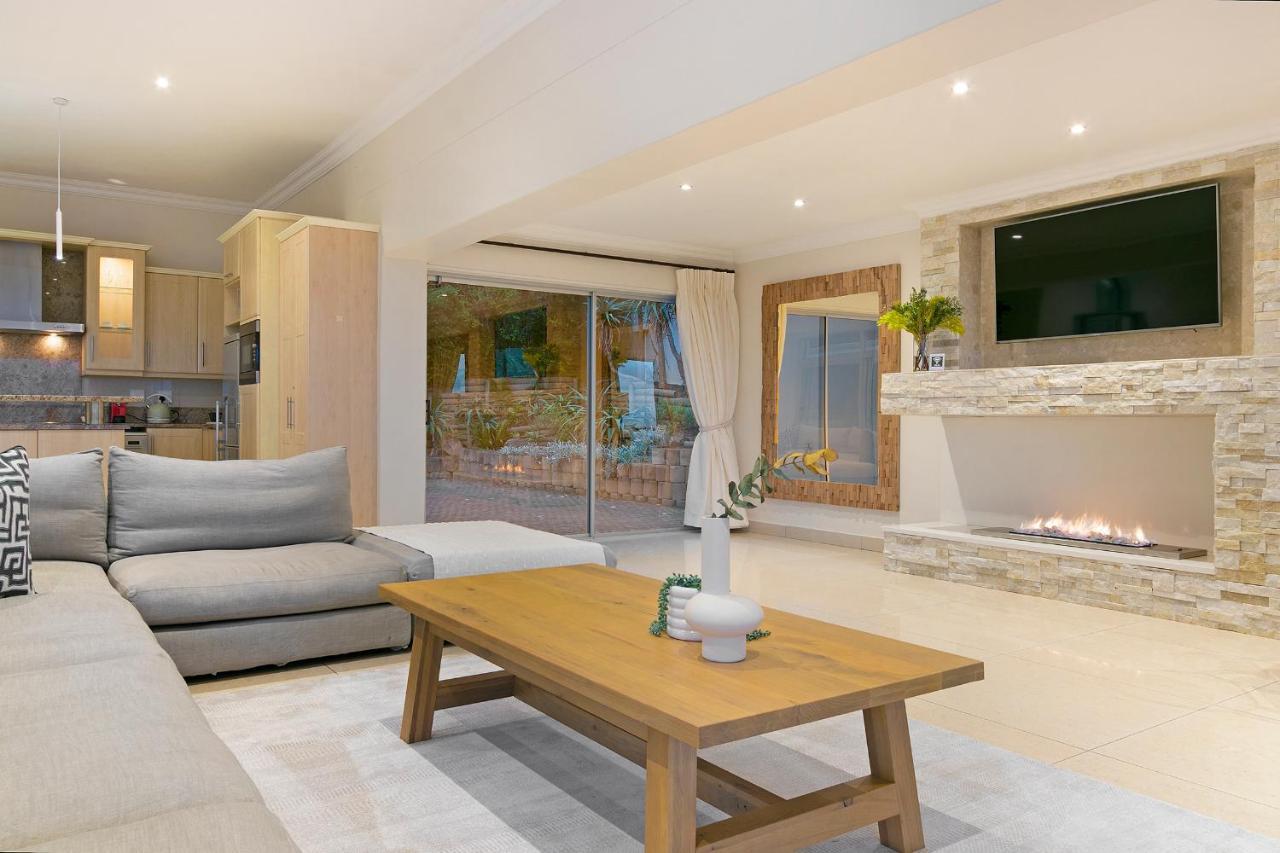 Luxury Serviced Mountain Villa In Constantia Cidade Do Cabo Exterior foto